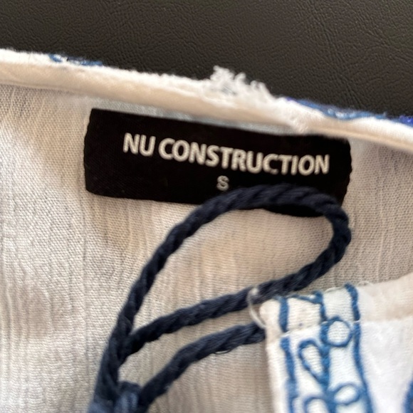Nu Construction Boho Embroidered White and Blue Blouse Size Small - Picture 5 of 11